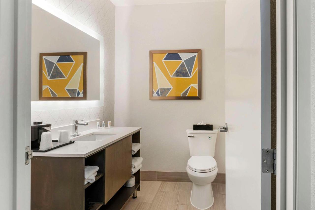אלג'ין Comfort Suites מראה חיצוני תמונה