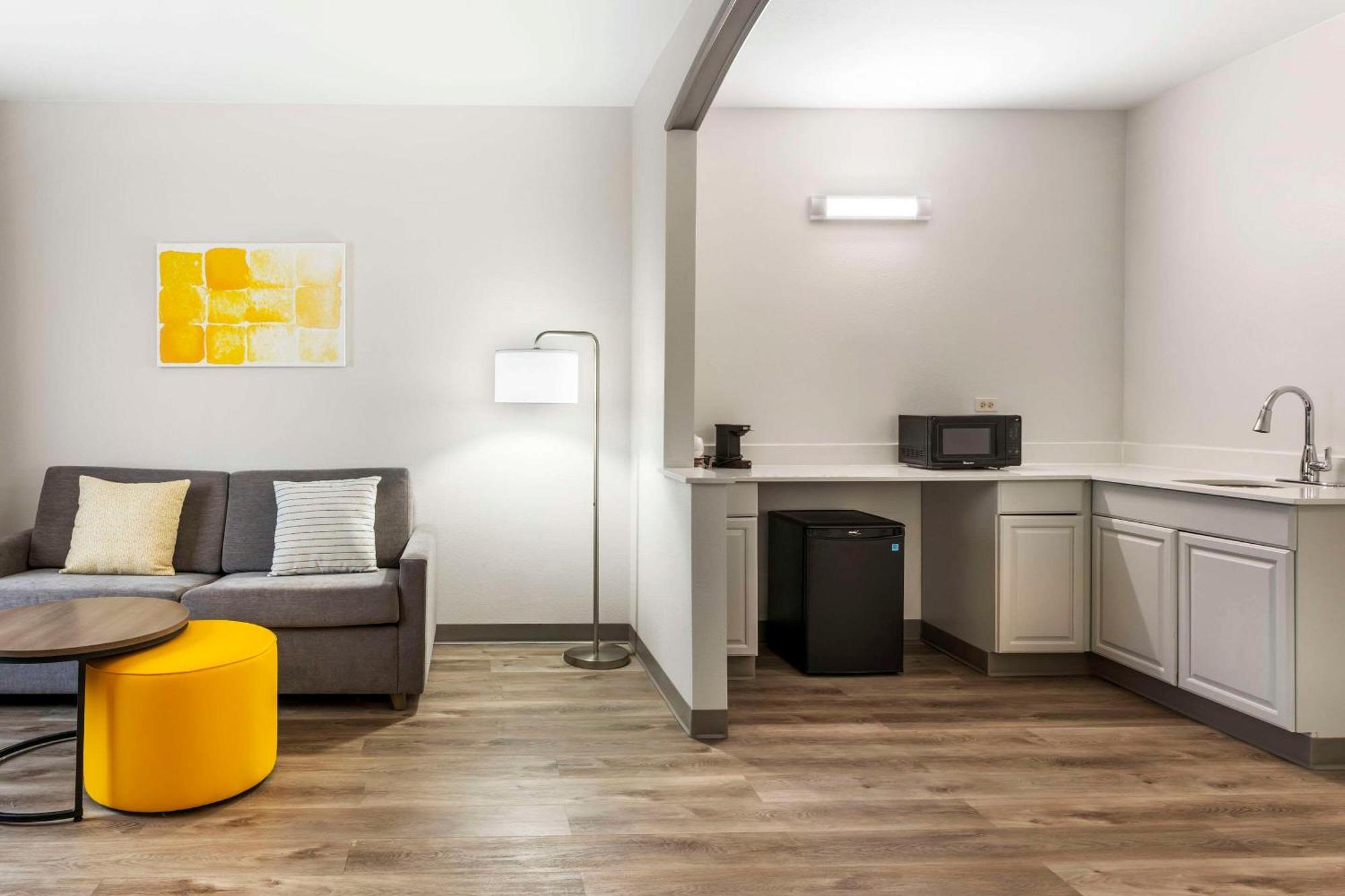 אלג'ין Comfort Suites מראה חיצוני תמונה