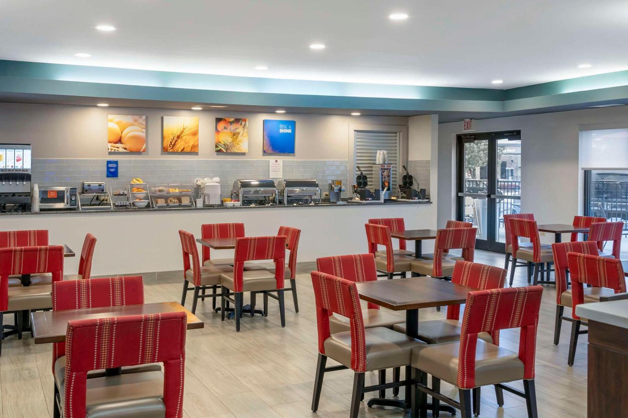 אלג'ין Comfort Suites מראה חיצוני תמונה