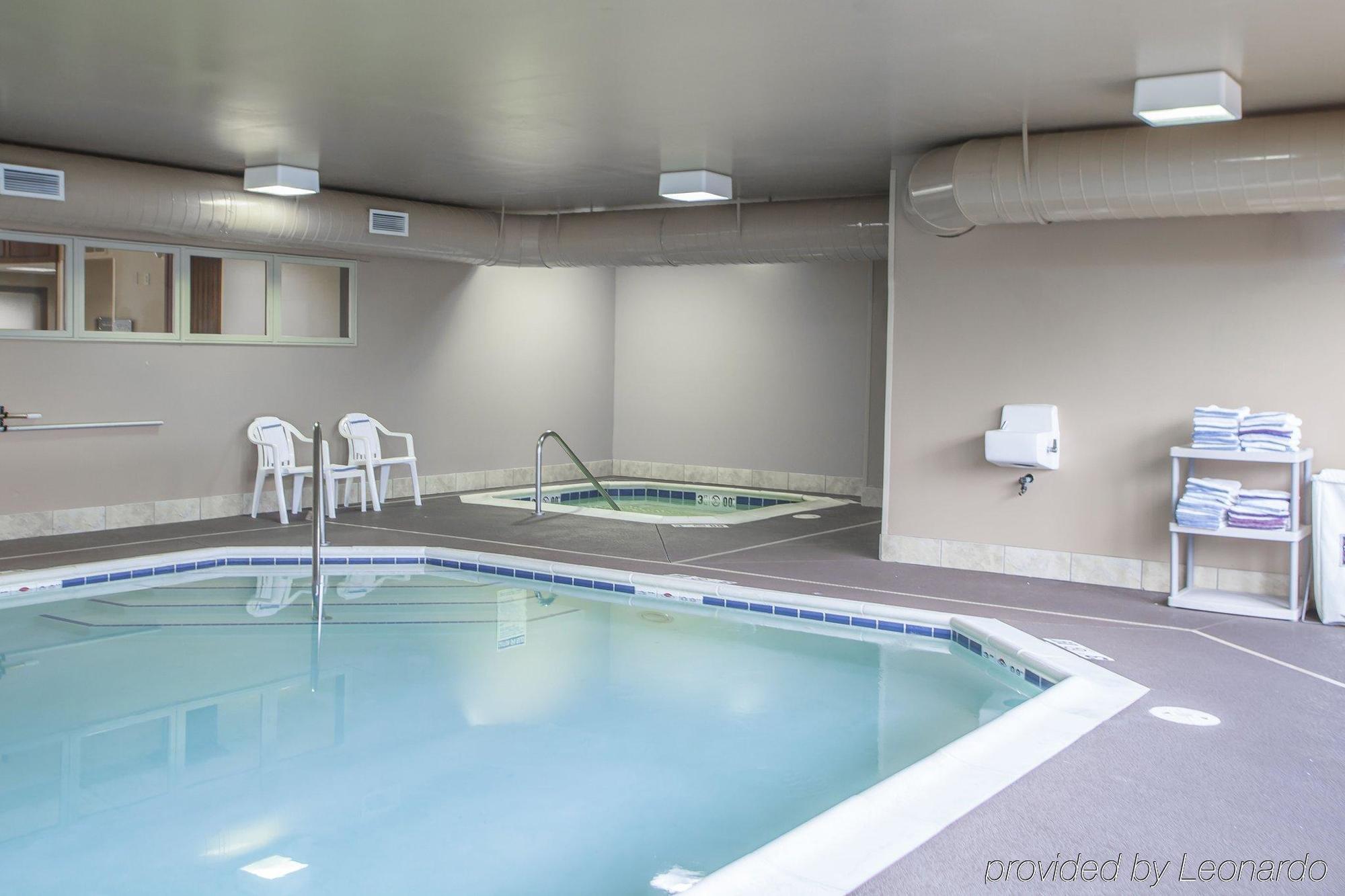 אלג'ין Comfort Suites מראה חיצוני תמונה