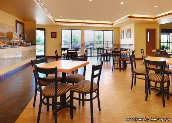 אלג'ין Comfort Suites מראה חיצוני תמונה
